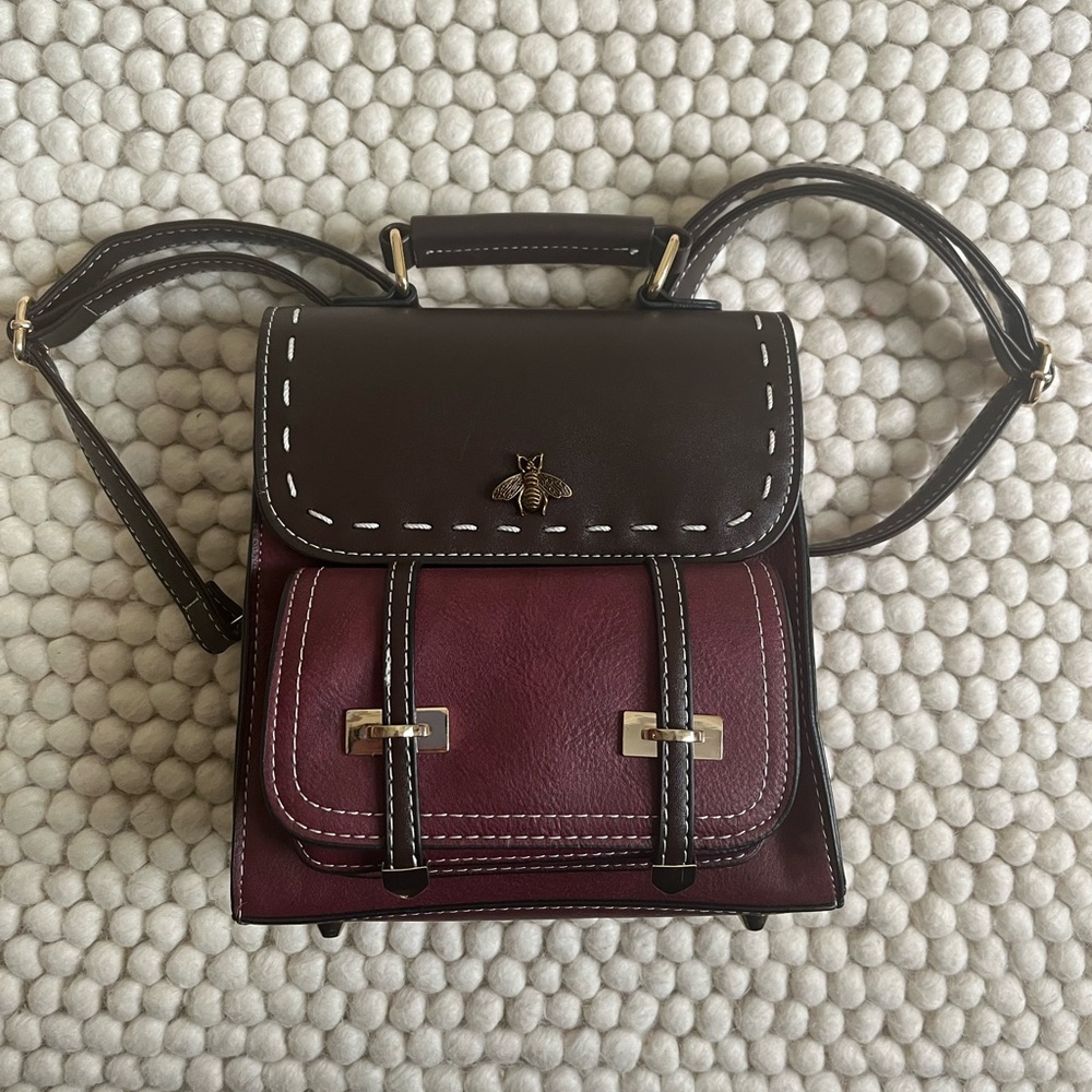 Vegan leather backpack in burgundy